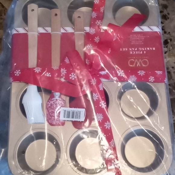 4 Piece Muffin baking set - Picture 1 of 9